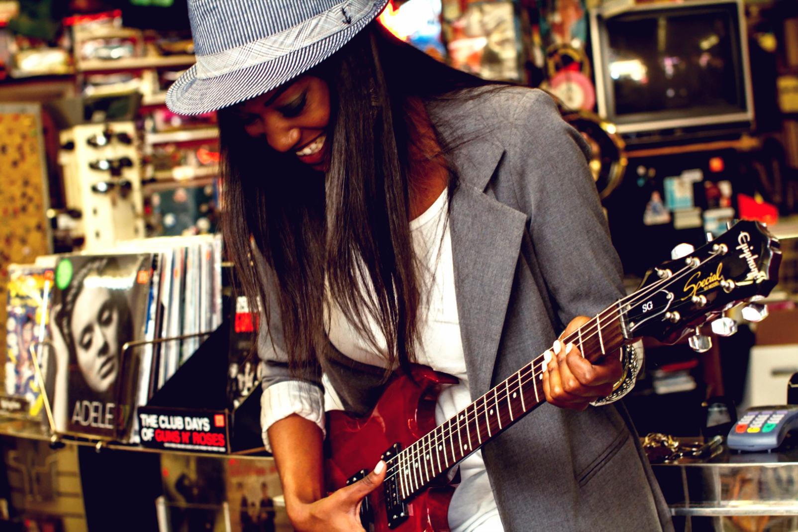 Four Mics on Drums: Sarah Kim's Minimal Setup